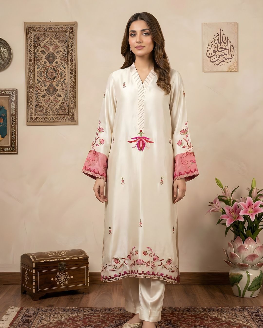 Cream Floral Embroidered Tussel Silk Kurta Set