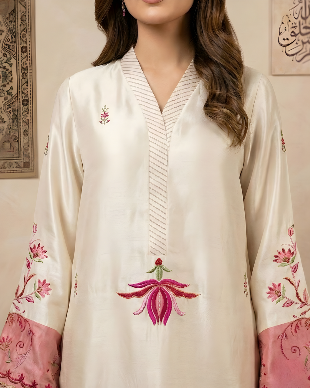 Cream Floral Embroidered Tussel Silk Kurta Set