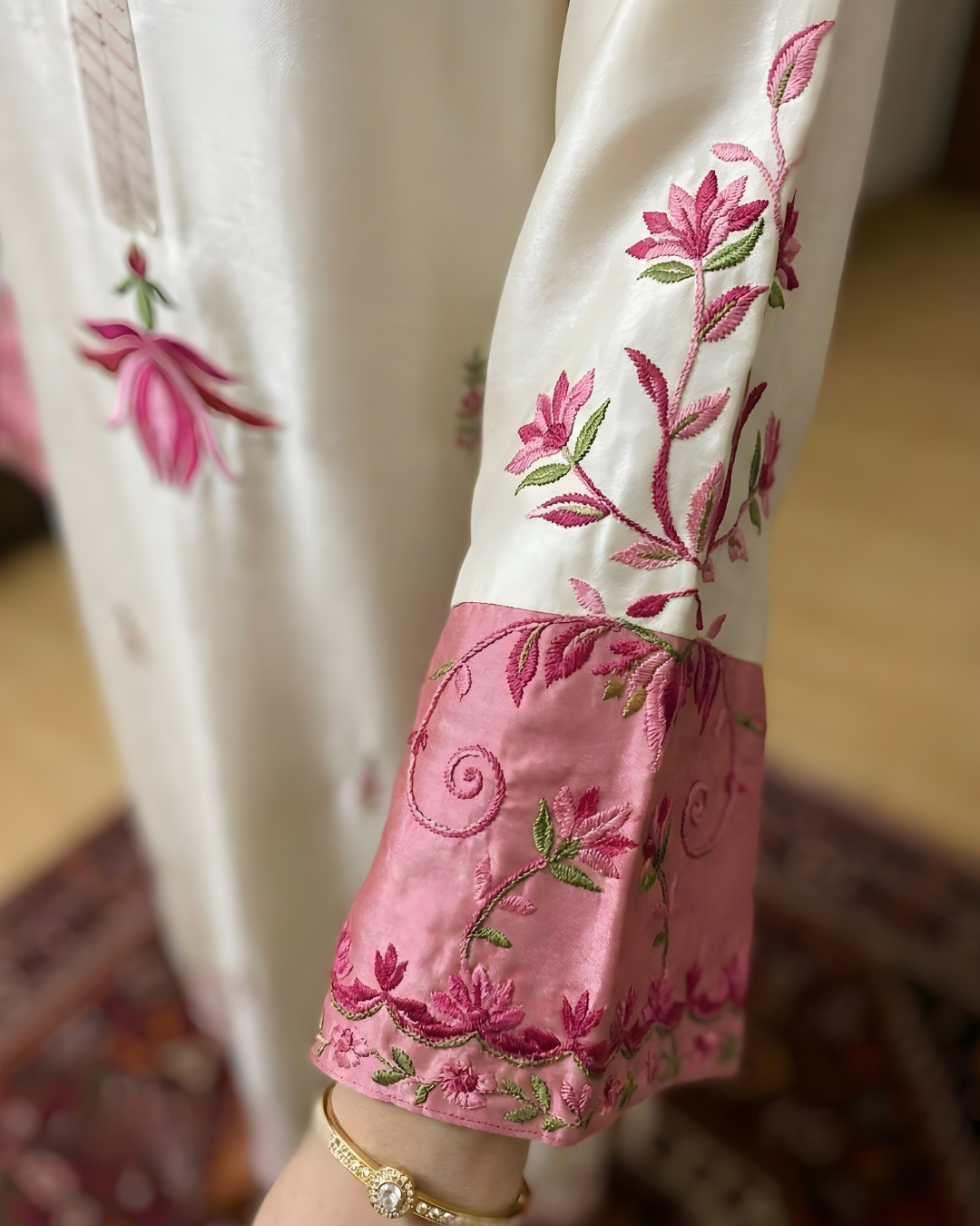 Cream Floral Embroidered Tussel Silk Kurta Set